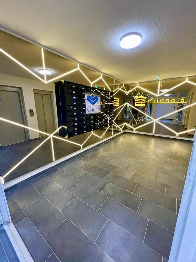 This Is Us Apartments Орадеа Екстериор снимка